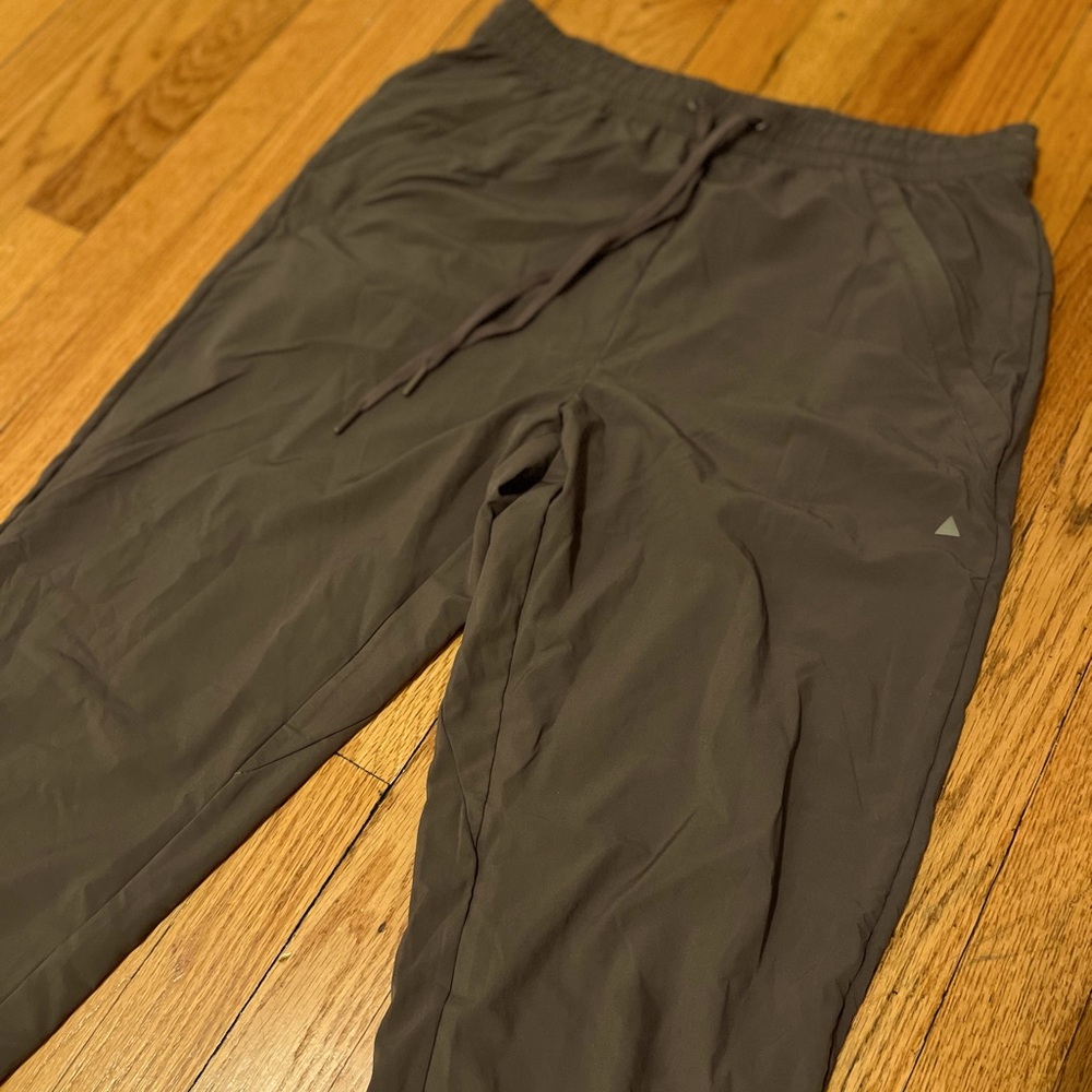 Men's “Concrete” Color Athleisure Pants